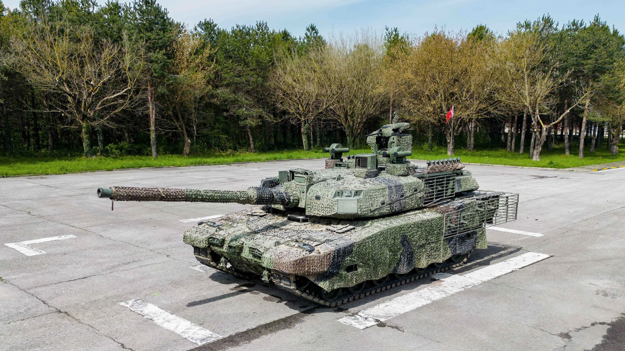 Yerli Muharebe Tankı Altay Tsk Envanterine Girdi (2)