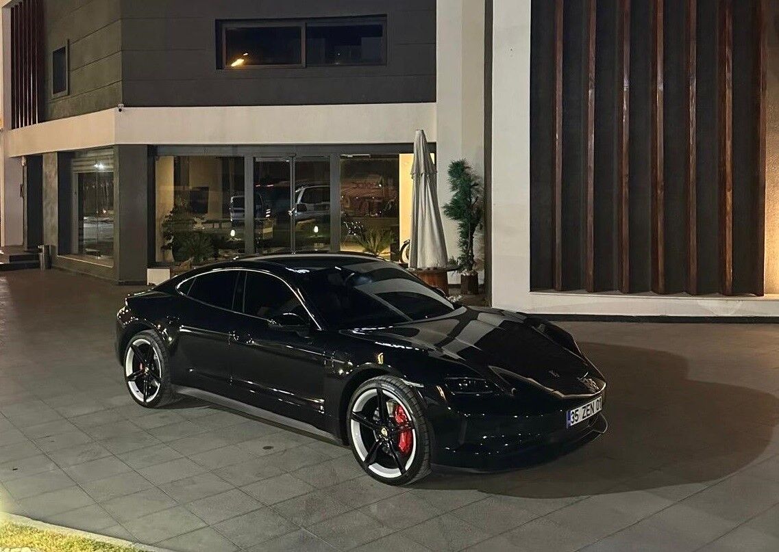 18 Milyonluk Porsche Alev Aldı: İş İnsanı Ölümden Döndü, Marka Şokta! 07