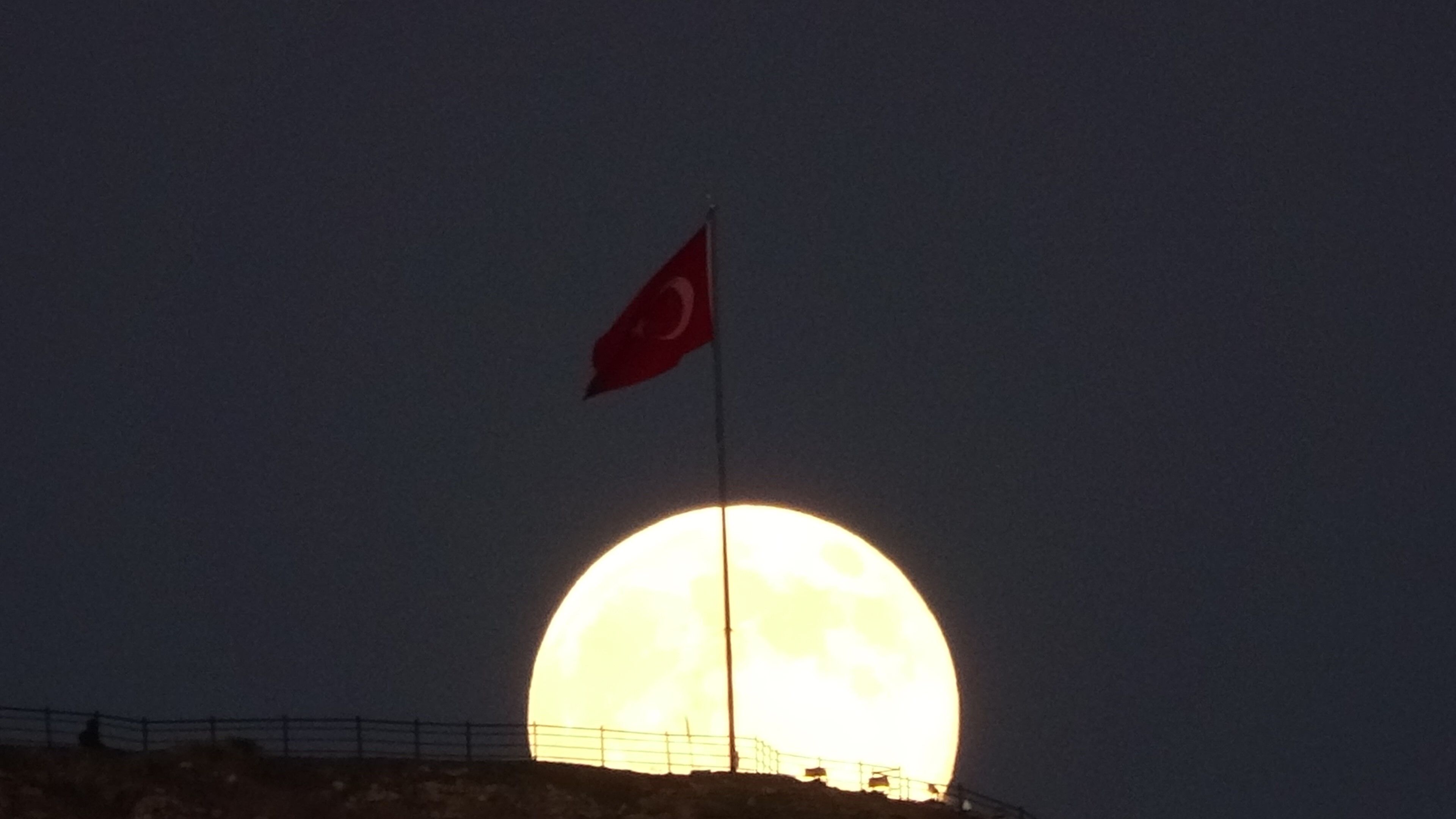 Ülkemizin farklı yerlerinden "Süper Ay" manzaraları 11