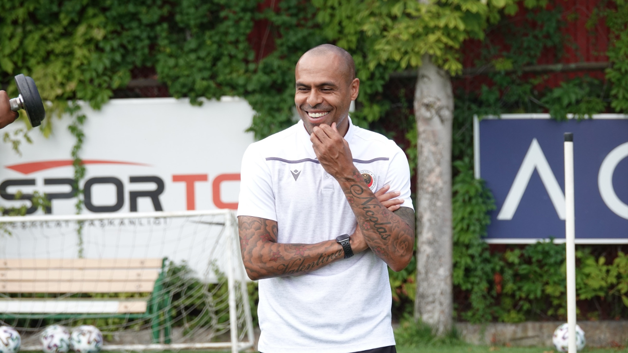 Acun Ilıcalı Duyurdu Mert Nobre, Survivor 2026 Kadrosunda Yer Alacak (2)