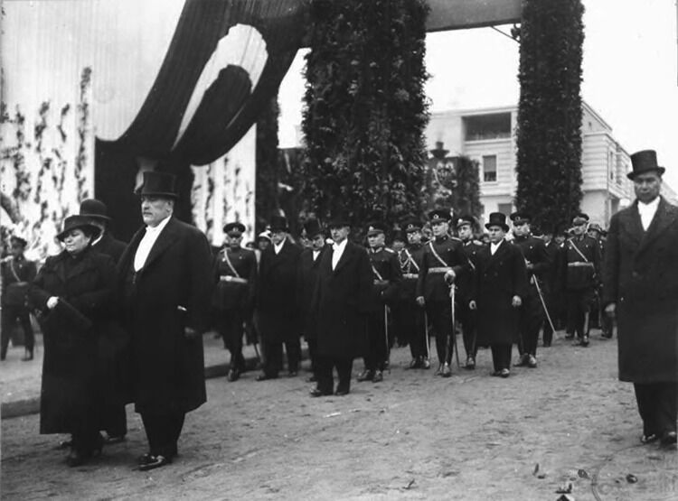 Arşivlerden Atatürk’ün Son Yolculuğu Ulusun Kederi Fotoğraflarda Can Buldu2