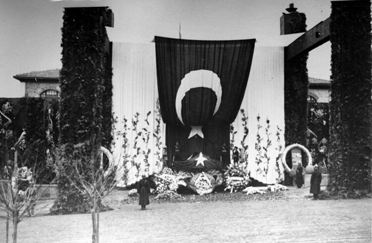 Atatürk’ün Vefatı Meclis Tutanaklarına Böyle Geçti Hıçkırıklar Ve Ağlamalar!1