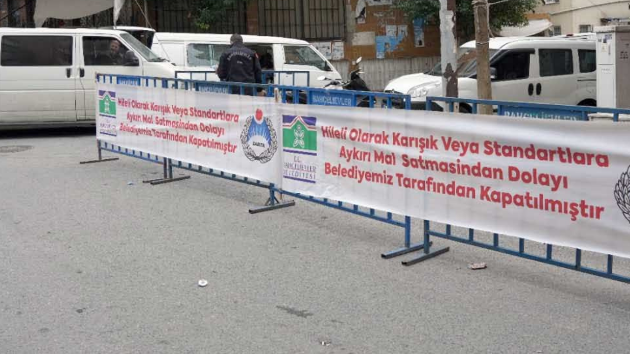 Bahçelievler’de Salatalıkları Değiştiren Pazarcı Hakkında Soruşturma Başlatıldı (3)