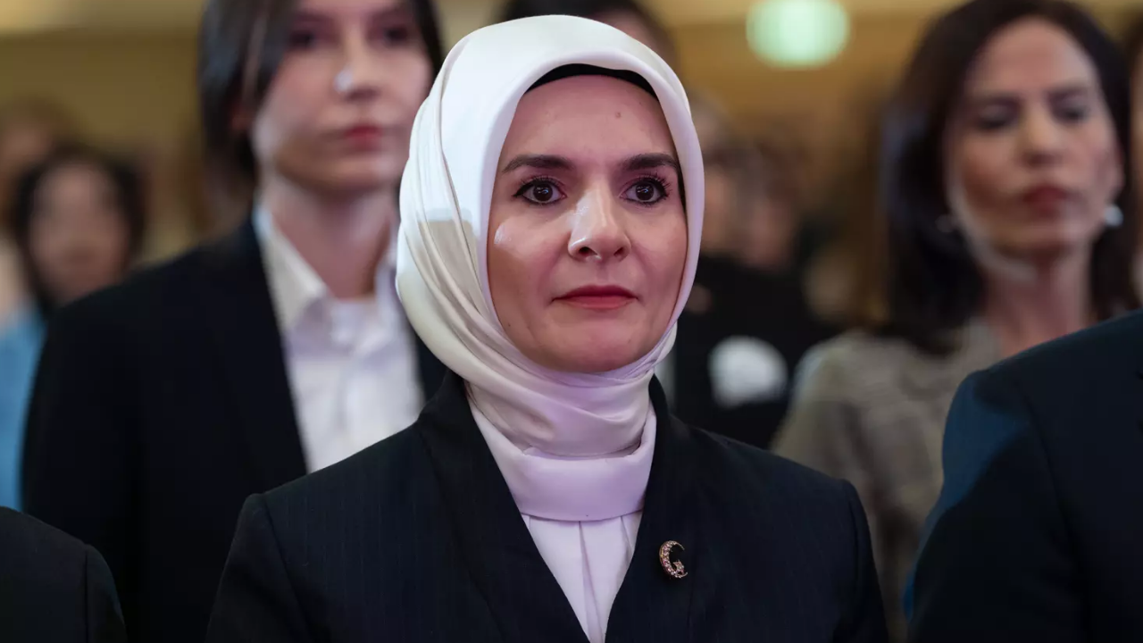 Bakan Göktaş’tan ‘’Kalabalık Yalnızlık’’ Uyarısı ‘’Hane Halkı Büyüklüğü Yüzde 3,11’E Gerilemiş Durumda’’ (4)