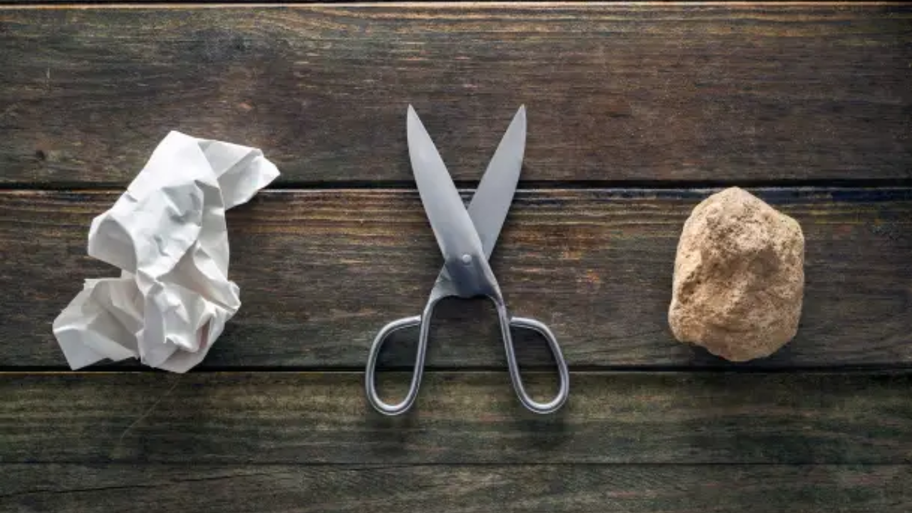 Bilim İnsanları ‘Taş–Kağıt–Makas’ Oyununda Kazanmanın Sırrını Açıkladı (1)