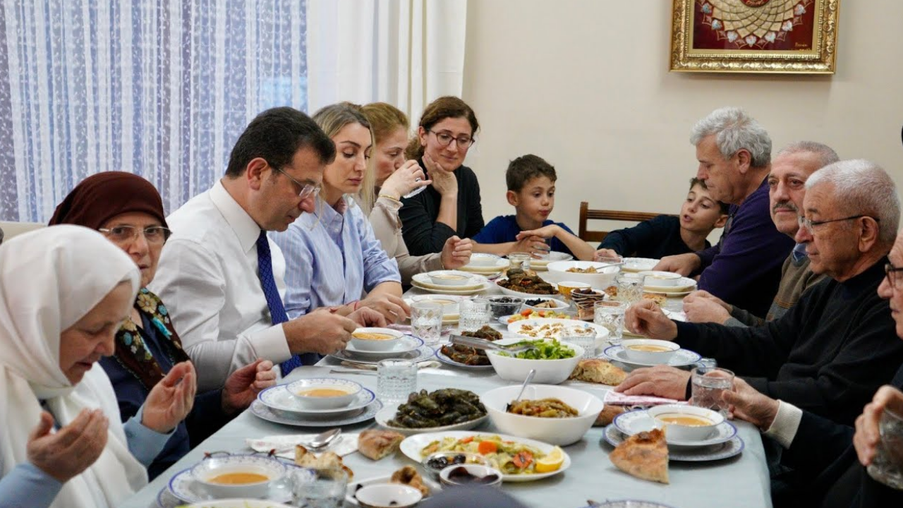 Ekrem İmamoğlu’nun Babası Ve Oğlu İstanbul Adliyesi’nde Ifade Verecek (2)