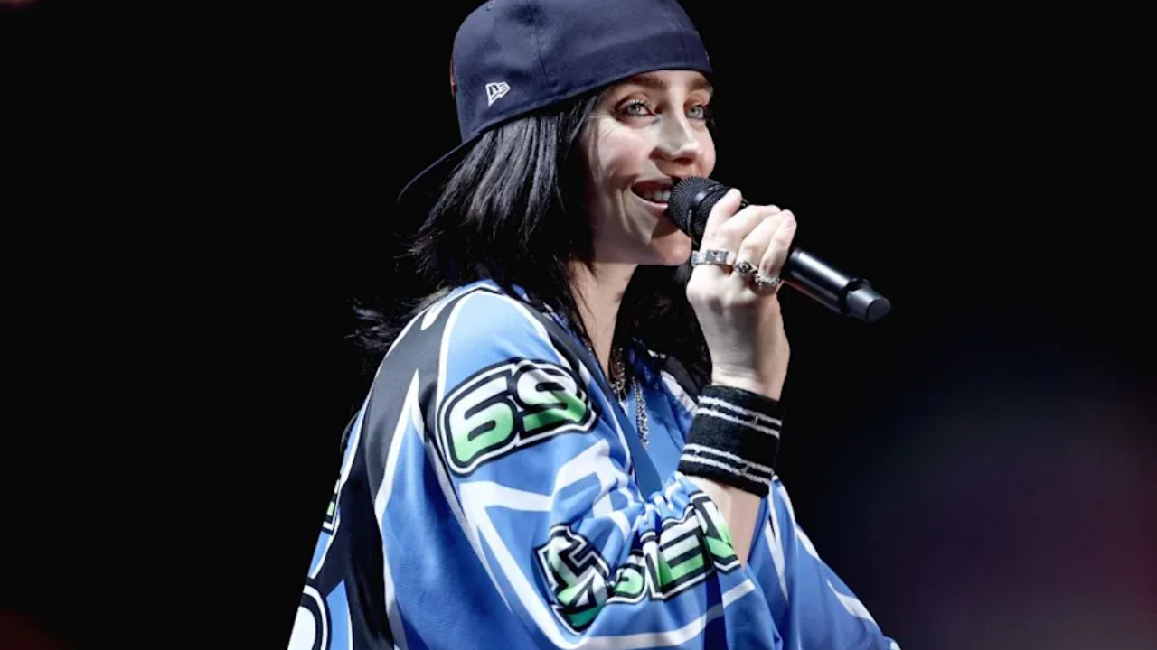 Elon Musk’tan Billie Eilish’e Zekası Pek Parlak Sayılmaz (1)