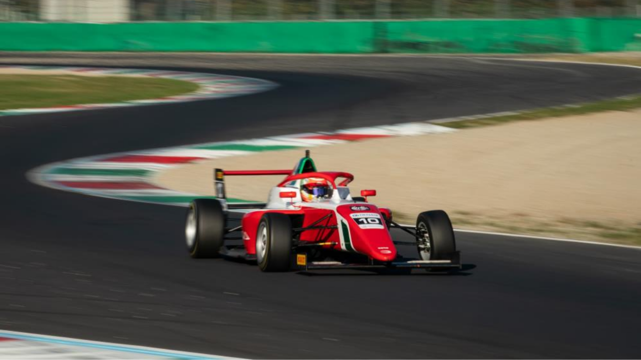 Formula 4’Te Türk Rüzgârı 15 Yaşındaki Alp Aksoy’un Hedefi 2030’Da Formula 1 (2)