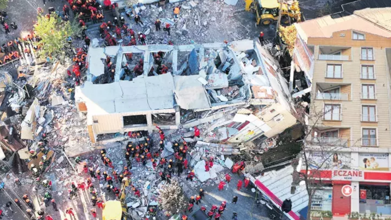Gebze’deki Faciada Şok İddia Bina Metro İnşaatı Yüzüden Mi Çöktü (3)
