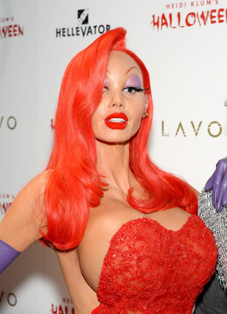 Heidi Klum Halloween Partisinde Yine Olay Yarattı! 11