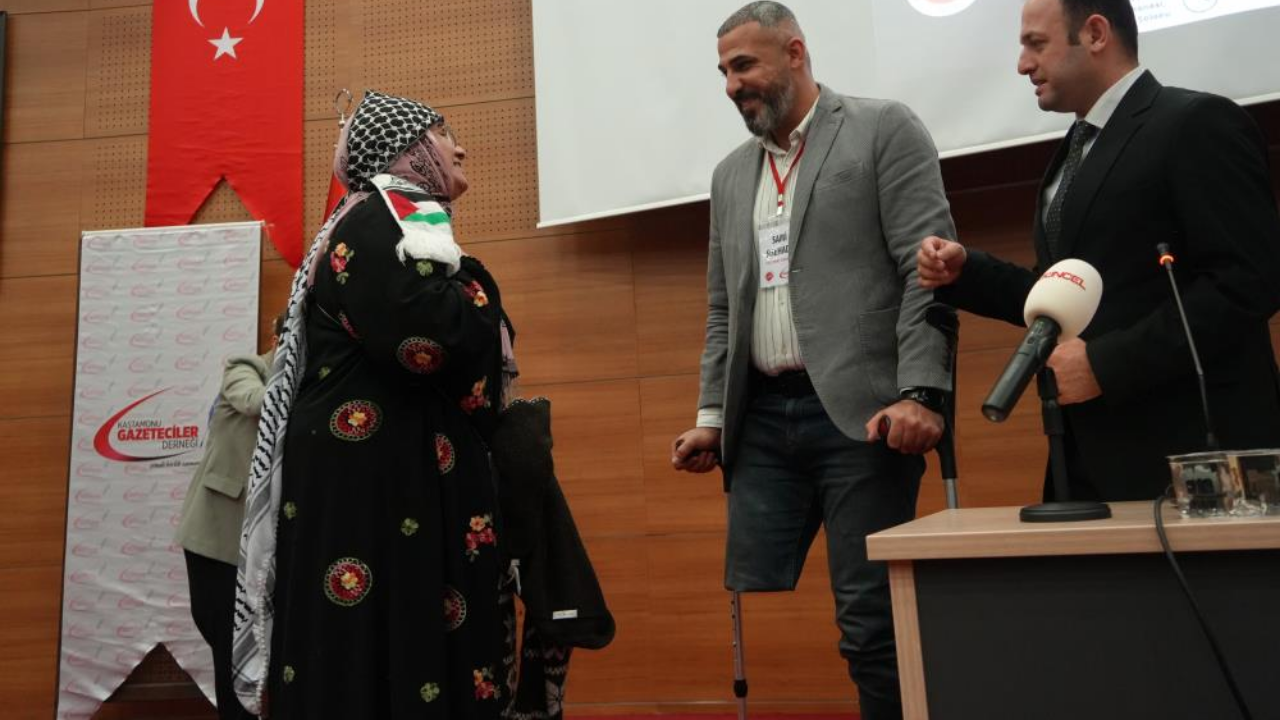 İsrail Saldırısında Bacağını Kaybeden Filistinli Gazeteci Yaşadıklarını Anlattı (1)