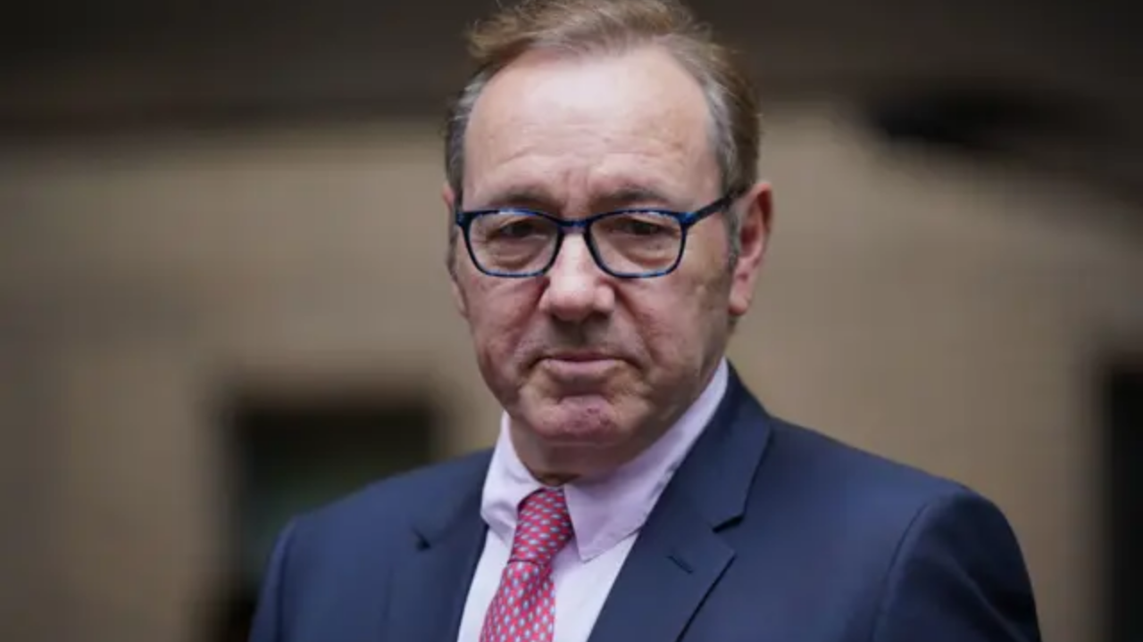 Kevin Spacey Üç Erkeğe Cinsel Saldırı Iddiasıyla Yargılanacak (1)