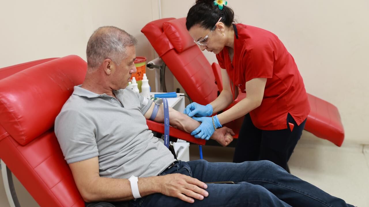 Kimler Kan Veremez?4