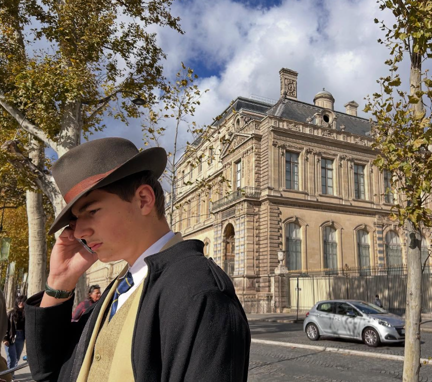 Louvre’daki “Gizemli Dedektif”In Sırrı Ortaya Çıktı! Herkes Yapay Zeka Sanmıştı... 111