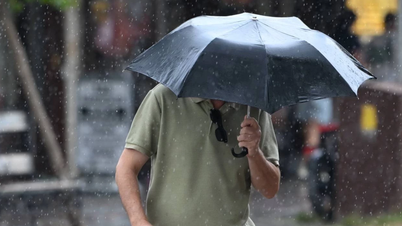 Meteoroloji’den Karadeniz Ve İç Anadolu’ya Sağanak Yağış Uyarısı