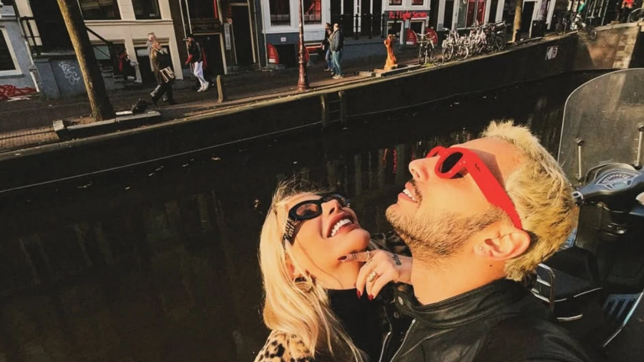 Şarkıcı İrem Derici Hollanda’da Saldırıya Uğradı (1)