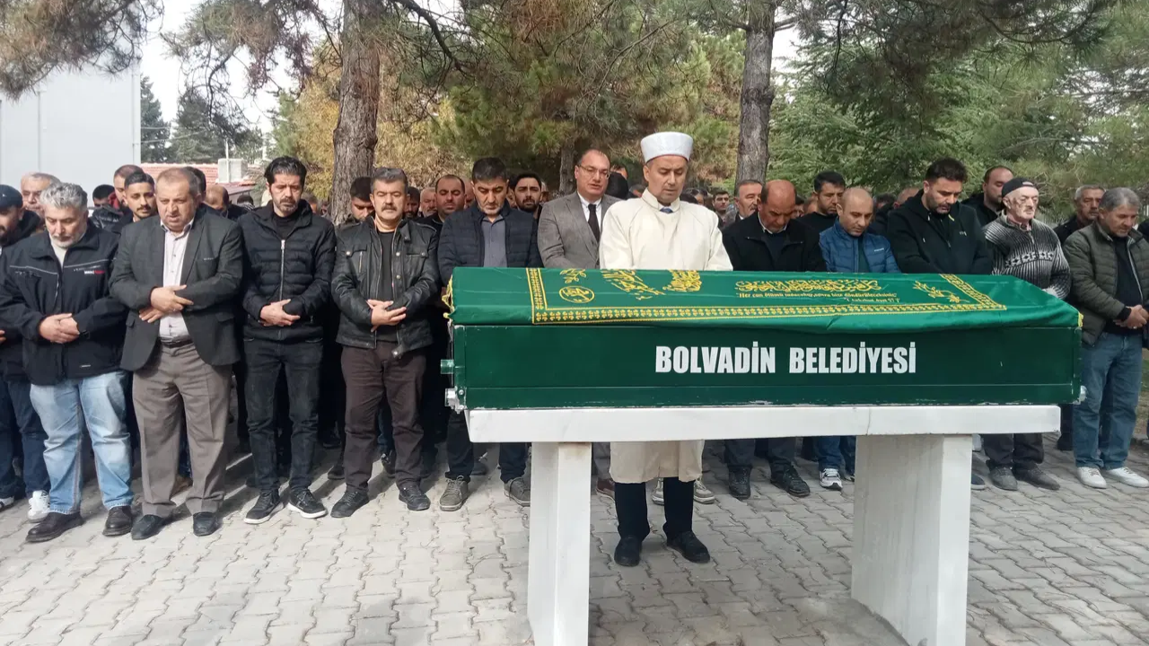 Servet Böcek, Eşi Ve Iki Çocuğunun Yanına Defnedildi (1)
