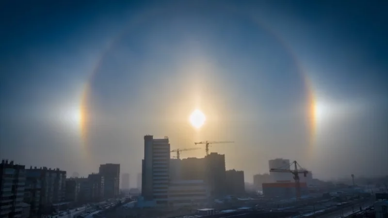Sibirya’da Büyüleyici Doğa Harikası Nadir “Halo” Olayı Görüldü