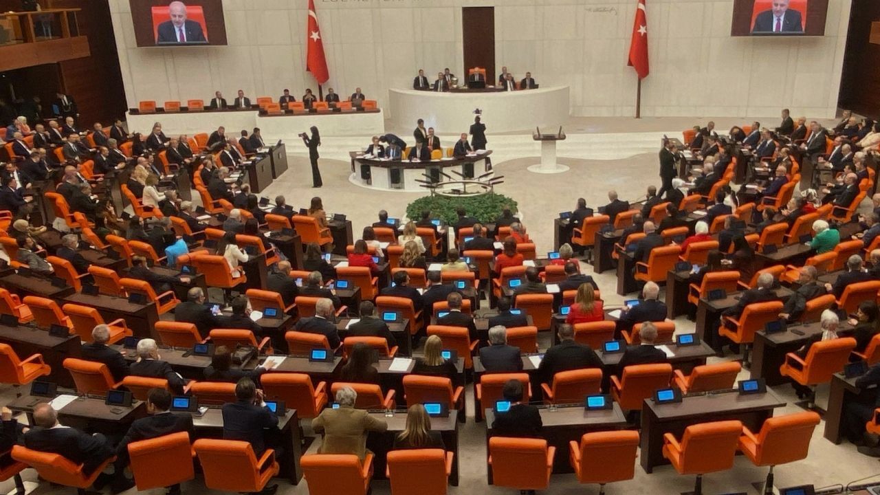 Tbmm Meclis (1)
