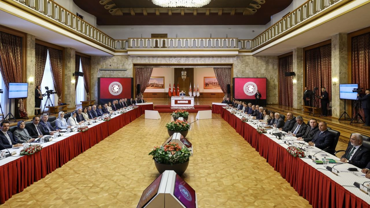 Terörsüz Türkiye Komisyonu, Öcalan Ile İmralı Görüşmesini Cuma Oylayacak (2)