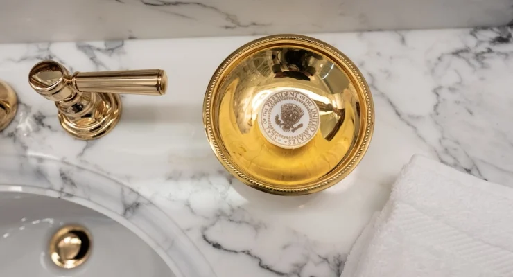 Trump, Beyaz Saray’daki Lincoln Banyosunu Altın Kaplattı! 1