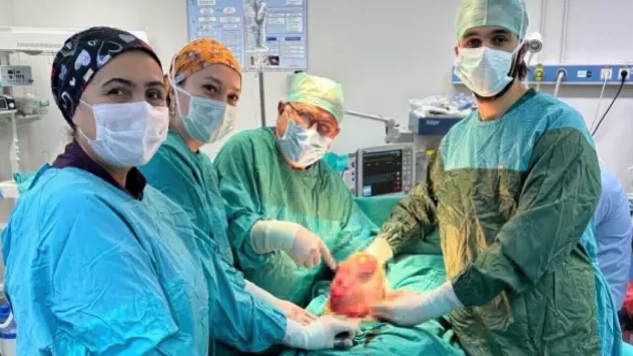 60 Yaş Hamile Sandı 2