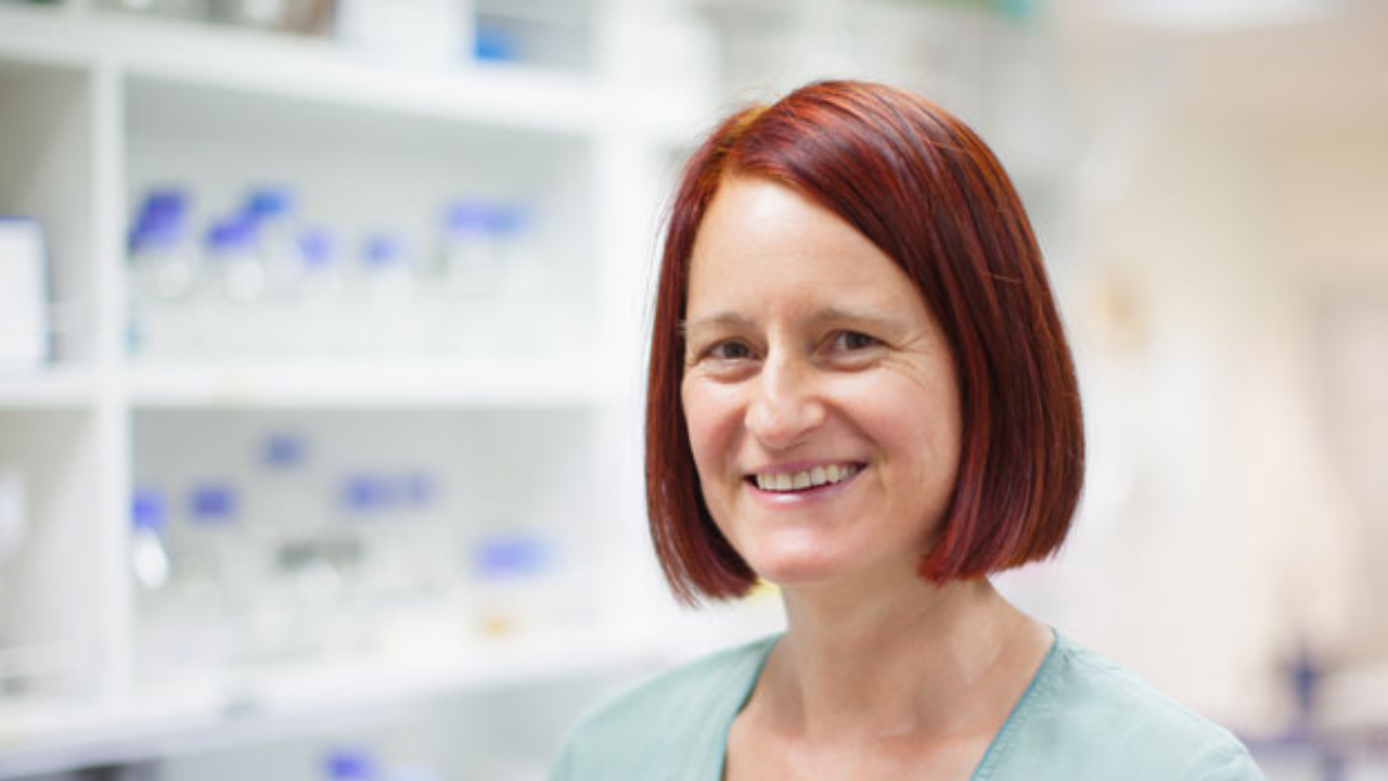 Bebek Gibi Bir Cilt Için C Vitaminini Sadece Sürmek Yetmiyor, Yemeniz De Şart! (2)