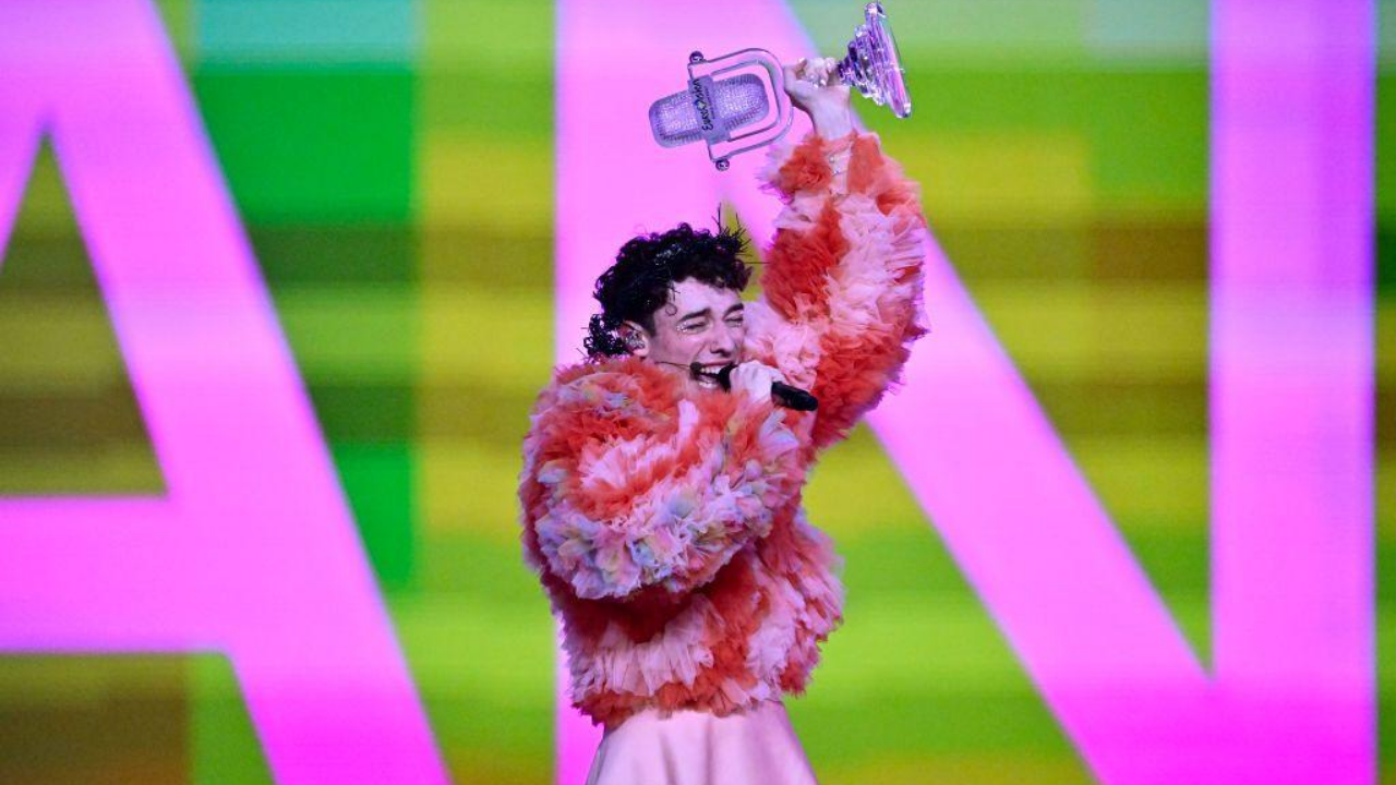 Eurovision Şampiyonu Nemo'dan İsrail Protestosu Birincilik Ödülünü Geri Verdi (1)