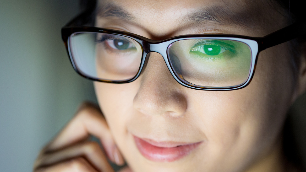 Mavi Işık Gözlükleri Bir Plasebo Mu Göz Yorgunluğunu Engellemediği Kanıtlandı! (4)