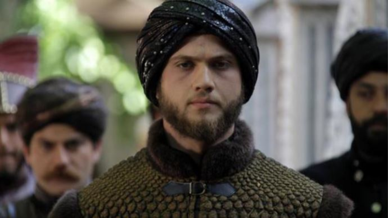 Muhteşem Yüzyıl Karakterlerinin Burçları (10)