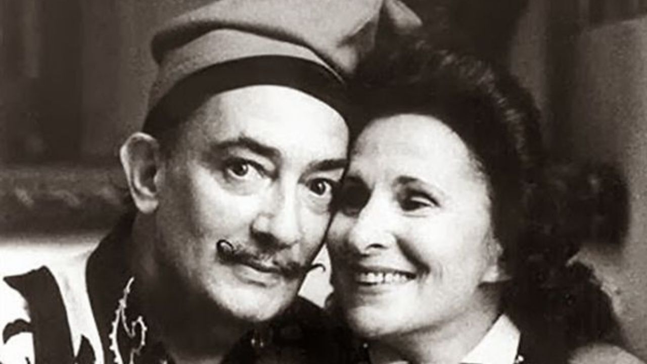 Salvador Dali Ve Gala'nın Evliliği 50 Yıl Boyunca Hiç Birlikte Olmamışlar (3)