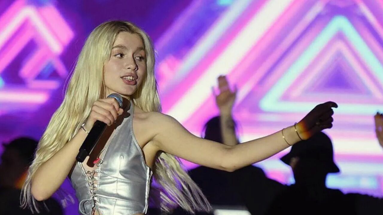 Aleyna Tilki Esrar 1