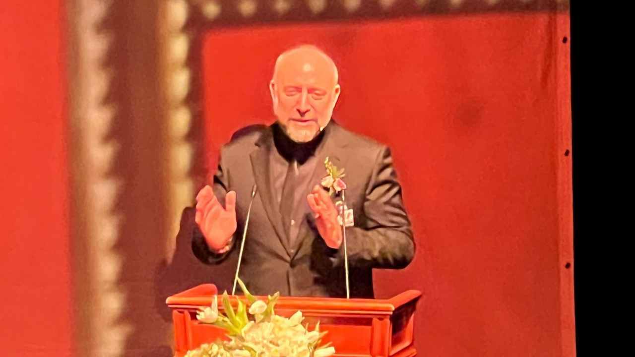 Haldun Dormen’e Veda Töreninde Panik (2)