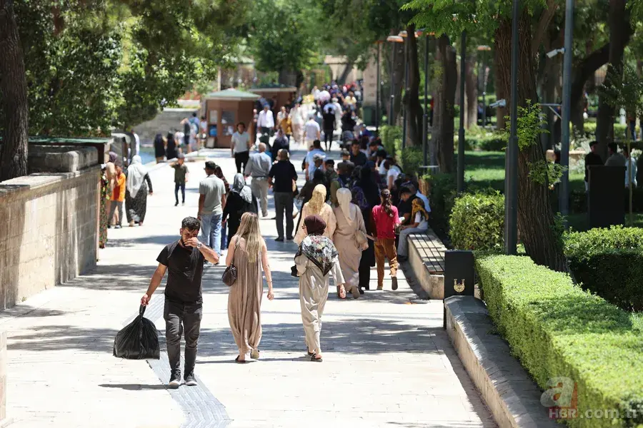 Hafta sonu hava nasıl olacak? Türkiye kavrulacak: Sıcaklık 40 derece üzerine çıkacak 5