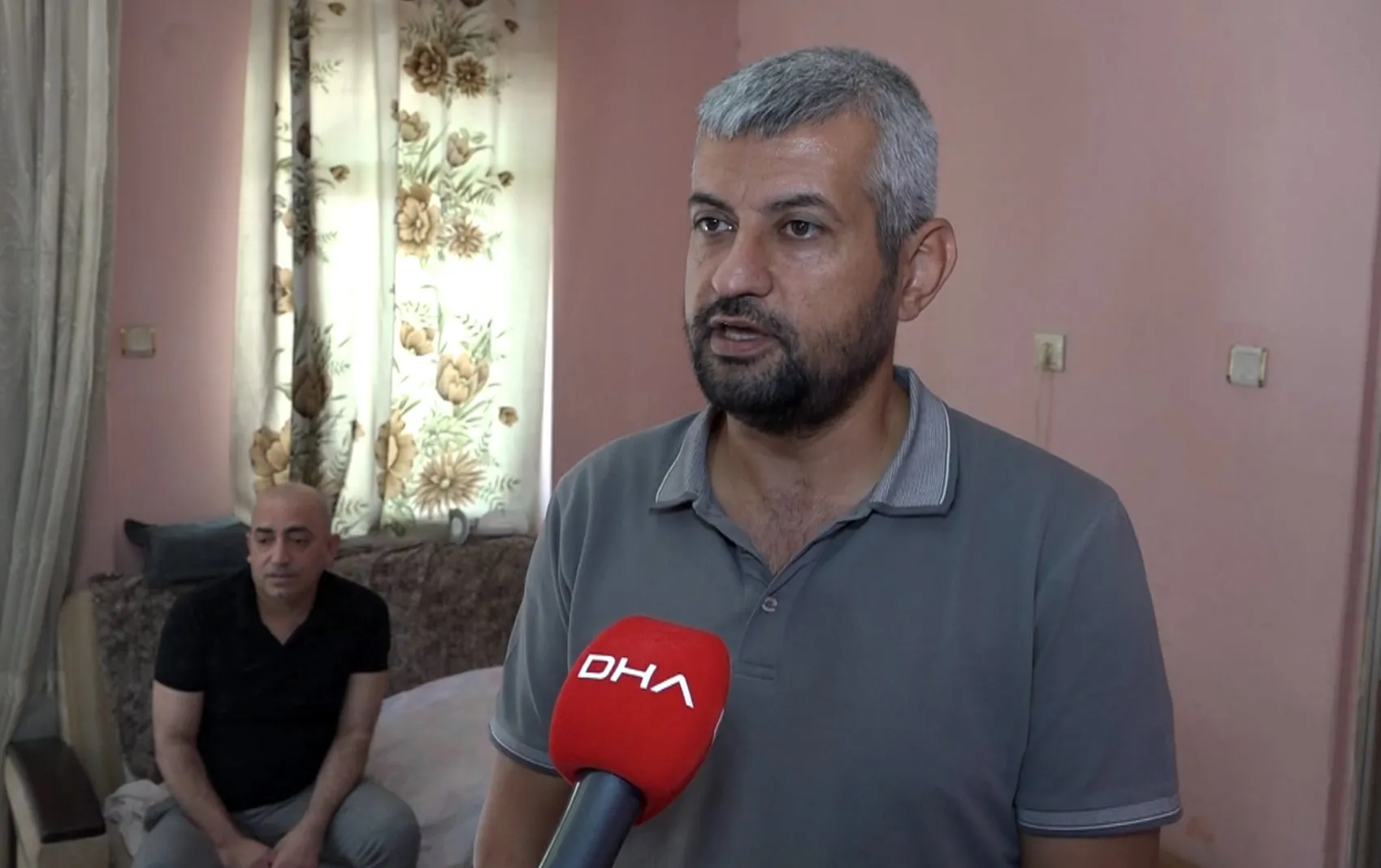 Bir akşam koltukta uyuyakaldı, sabah uyandığında hayatı tamamen değişmişti: 49 yaşındaki Serkan Özdemir'in azim dolu mücadelesi