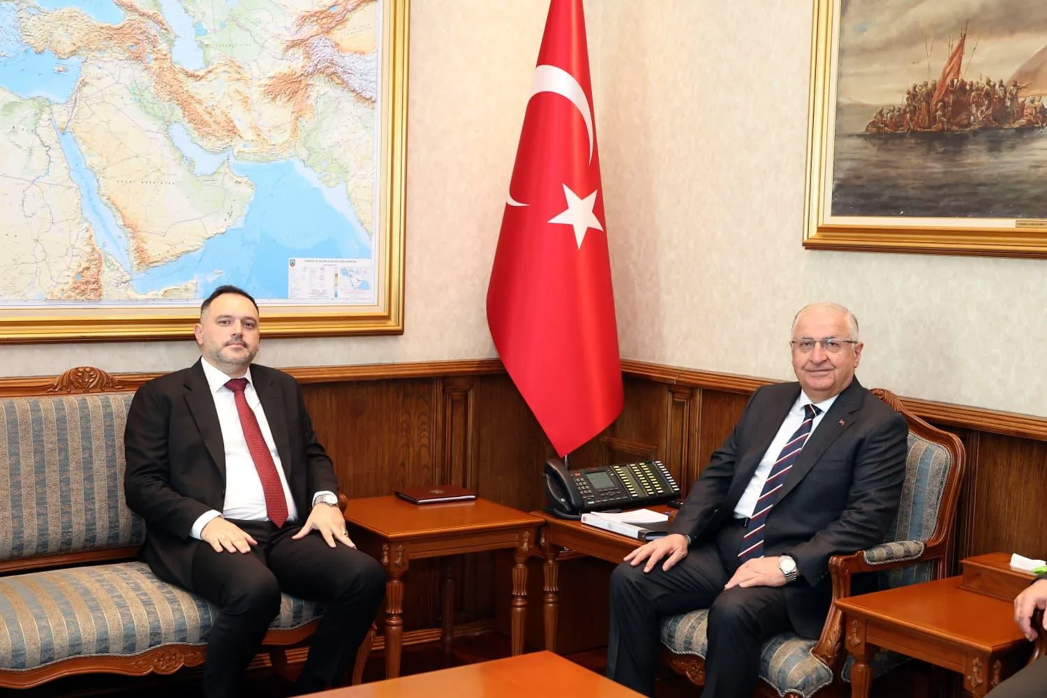 Savunma diplomasisinde kritik temas: Bakan Güler Arnavut mevkidaşıyla buluştu