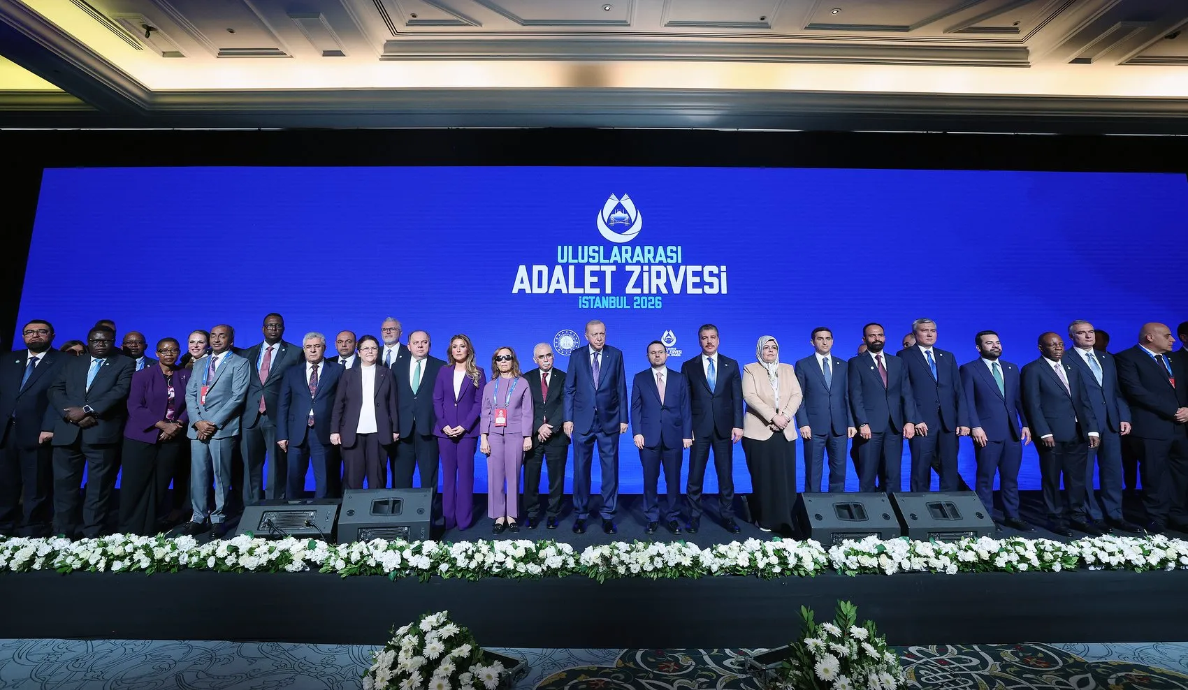 Küresel Adalet Zirvesi'nde sert çıkış: Dünya 5'ten büyüktür, sistemin çarkları artık işlemiyor