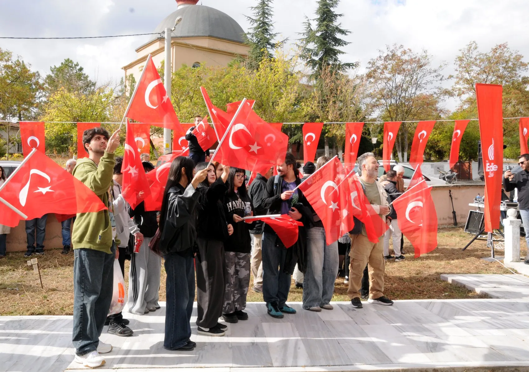 Tarihin dönüm noktası Edirne'de anıldı: 4 kilometrelik vefalı yürüyüş