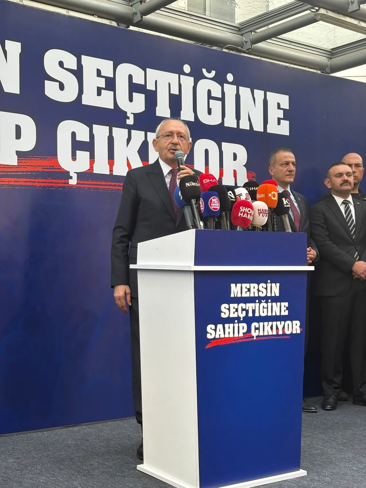Kılıçdaroğlu'ndan Mersin'de sert çıkış: Pazartesi günü görevine dönmeli