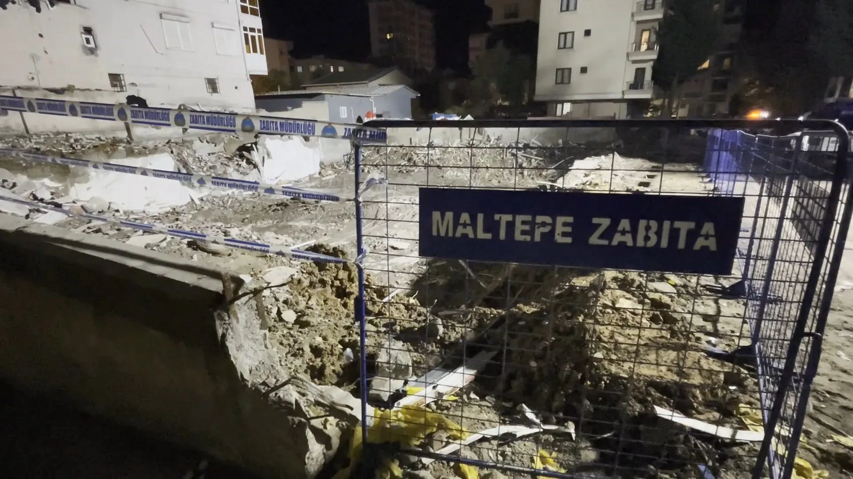 Maltepe'deki acı dolu bekleyiş sona erdi: Enkazdan geriye sadece boş bir arsa kaldı