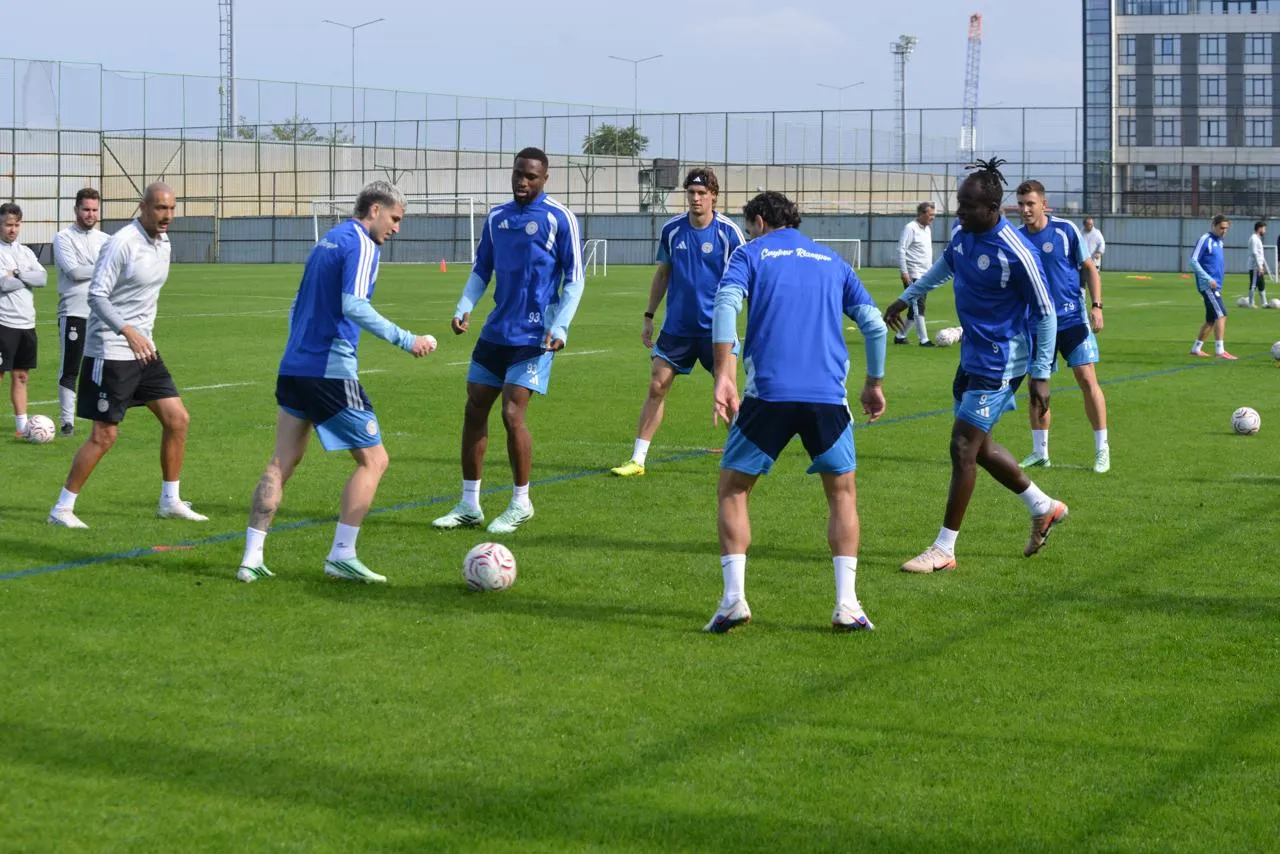 Çaykur Rizespor'da Taylan Antalyalı'dan özeleştiri: O sekiz dakikayı açıklamak imkansız