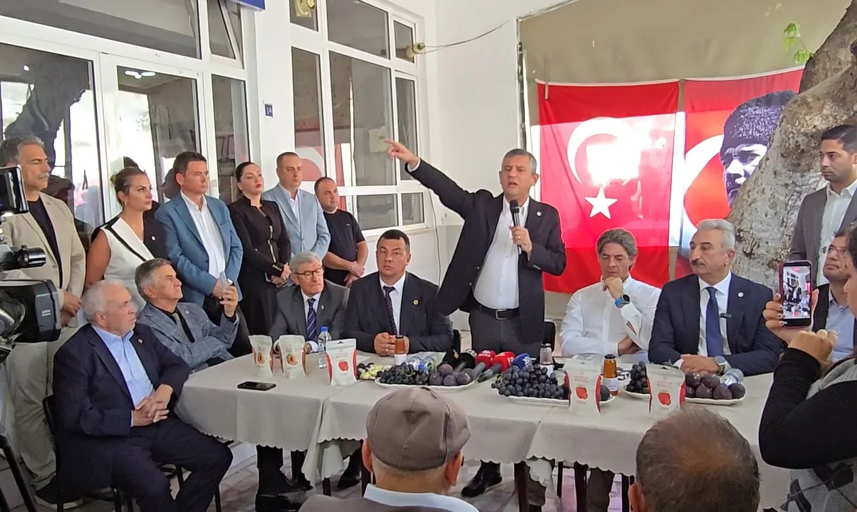 Özgür Özel'den tarımda köklü değişim çağrısı: Çiftçiyi aracıların insafına bırakmayacağız