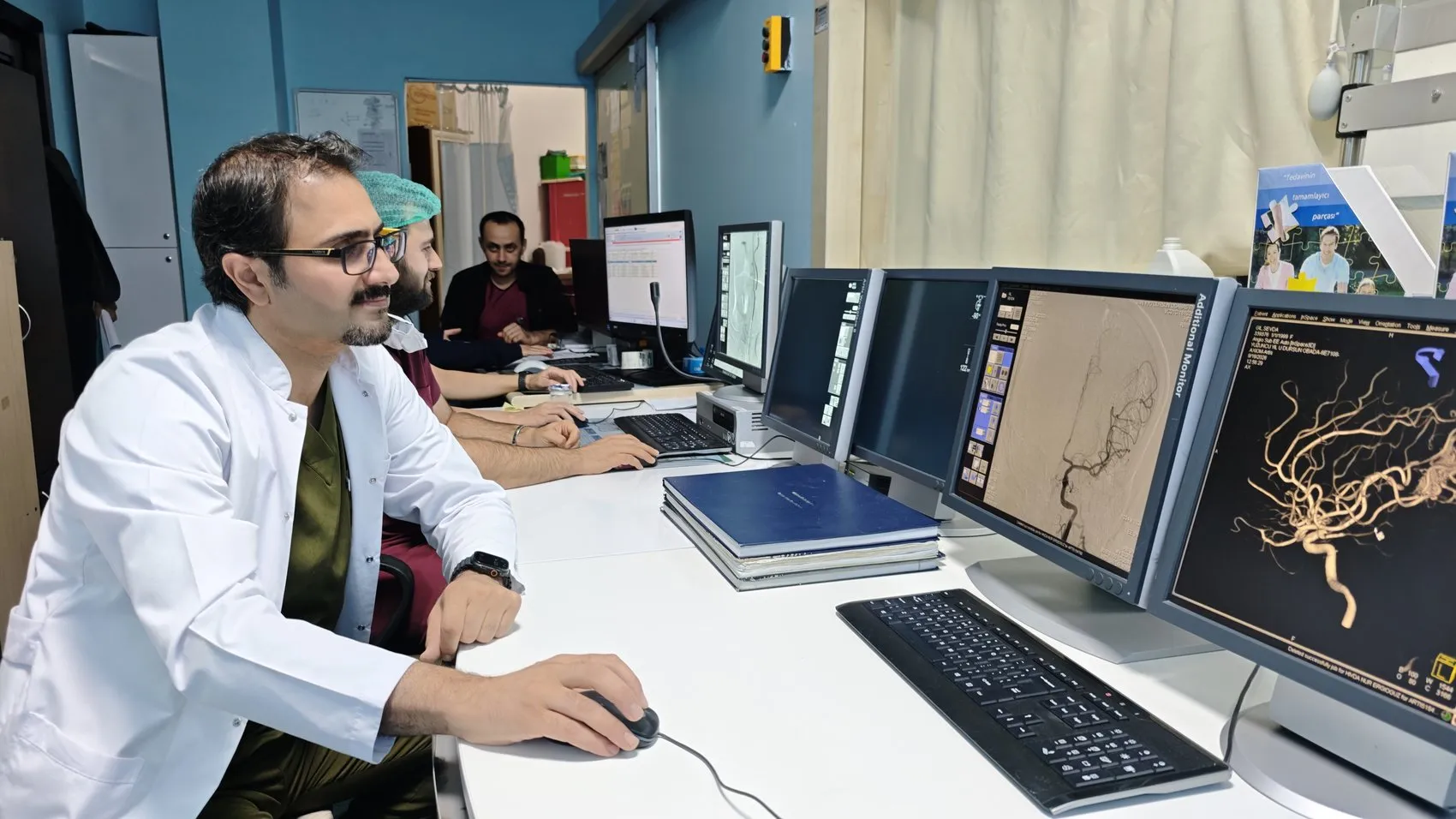 Kafatası açılmadan beyin ameliyatı dönemi: Van'da tıp dünyasını şaşırtan başarı