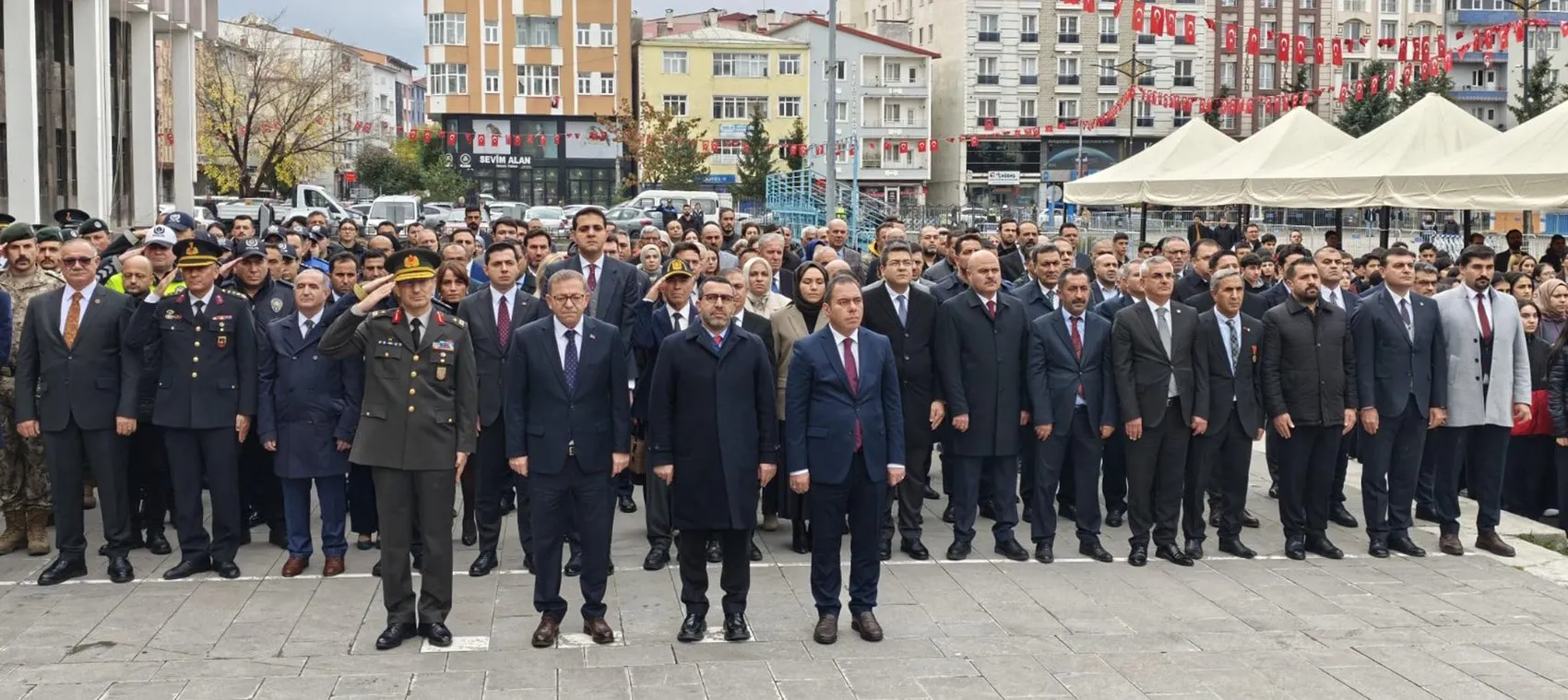 Serhat şehri Kars 106 yıl önce bugün yeniden doğdu: Tarihi zafer coşkuyla anıldı