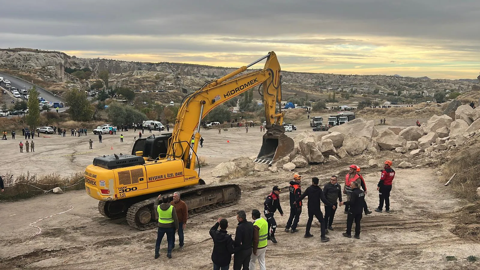 Göreme'de hüzünlü veda: Peribacasından kopan kaya parçaları üç can aldı