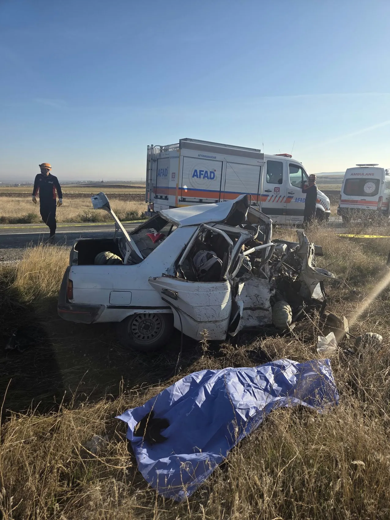 Emirdağ'da yolun sonu: İki otomobilin çarpıştığı feci kazada 4 can kaybı