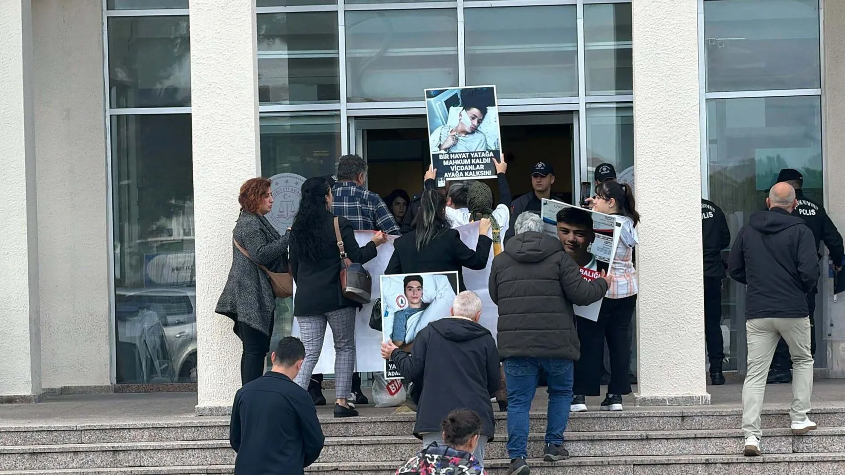 Sınıf arkadaşının yumruğuyla yatağa mahkum oldu: Aileden 5 yıl 9 aylık cezaya isyan