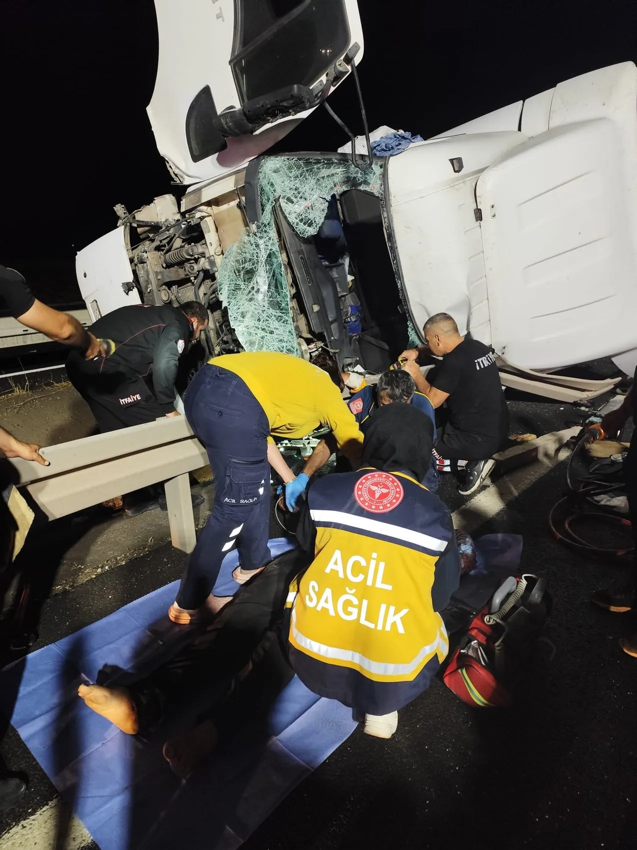 Kızıltepe yolunda acı son: Direksiyon hakimiyetini kaybeden sürücü hayatını kaybetti