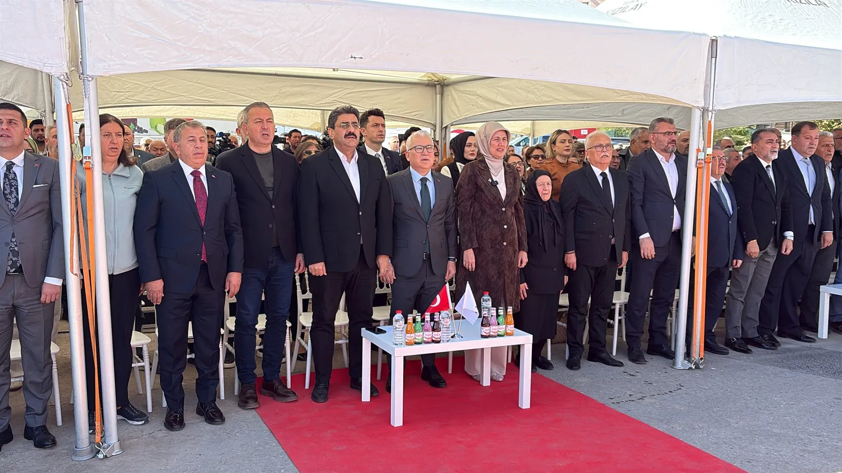 Sivas’ta Kızılay’dan dev adım: İhtiyaç sahiplerine sıcak yemek kapısı açıldı