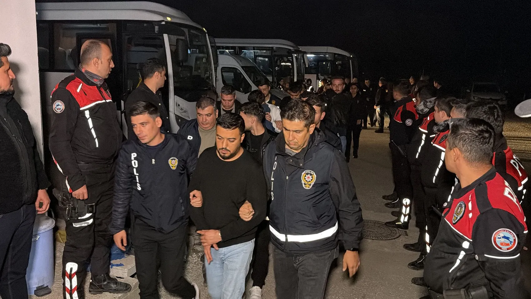 Kütahya merkezli dev operasyonda karar çıktı: 30 kişi cezaevine gönderildi